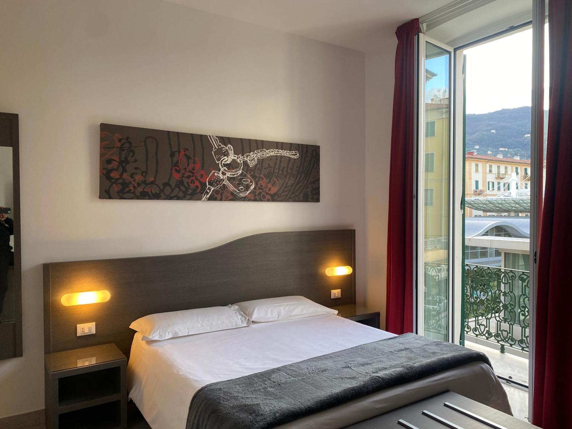 54 Rosselli Rooms La Spezia Eksteriør bilde