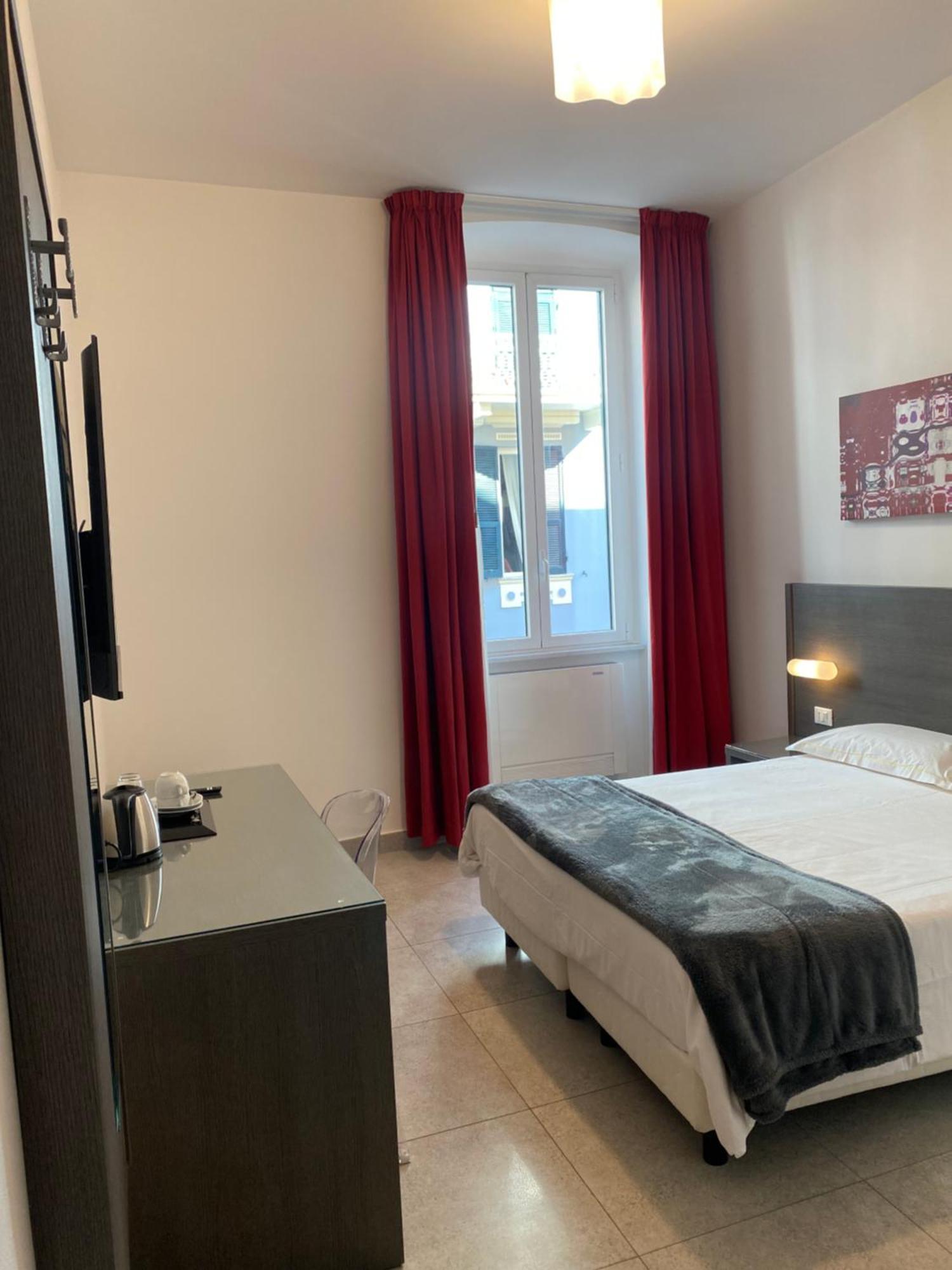 54 Rosselli Rooms La Spezia Eksteriør bilde